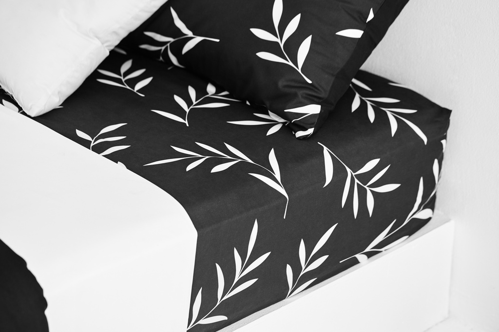 Lotus Black &amp; White - KS Fitted Bedsheet Set-5pcs - LI-BW-02B