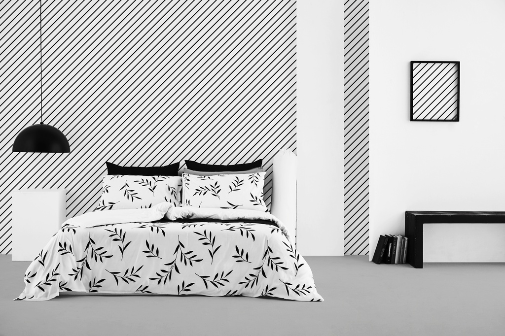 Lotus Black &amp; White - KS Fitted Bedsheet Set-5pcs - LI-BW-02W