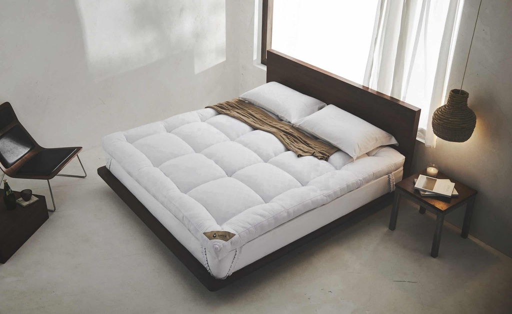 Lotus - Ayame Cloud Topper 5ft x 6.5ft - White - Thickness 4&quot;