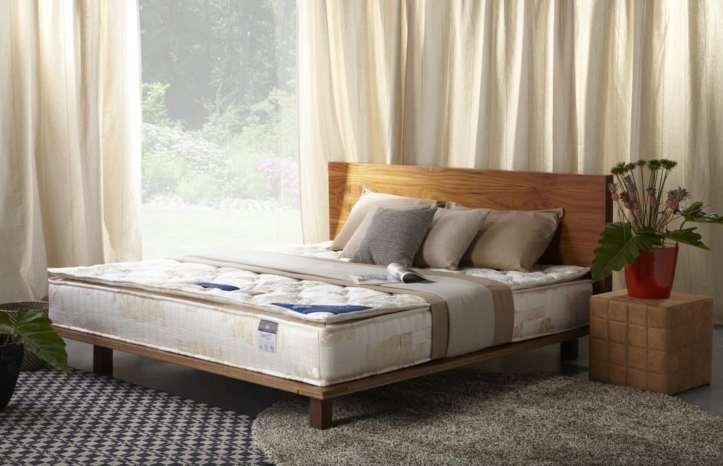 Lotus - Luxury 5ft × 6.5ft- Foam Spring Mattress - Medium Firm - 10&quot;