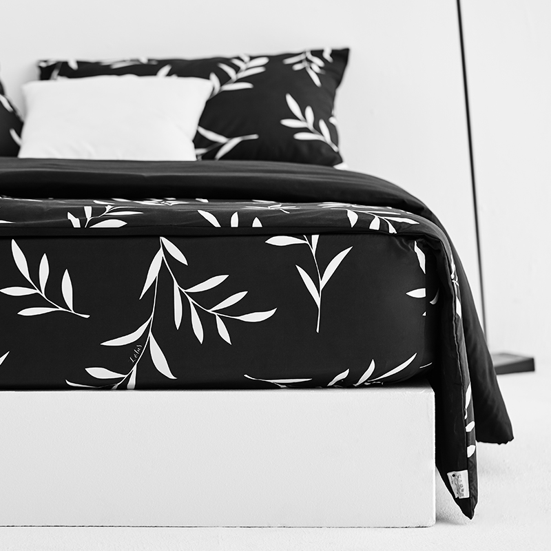 Lotus Black &amp; White - KS Fitted Bedsheet Set-5pcs - LI-BW-02B